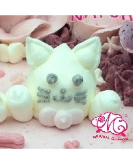 A015 白貓 Cupcake